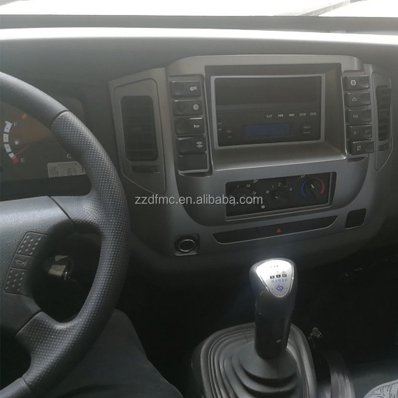 12 roues à gauche HOWO 8x4 camions-déchargeurs pour les besoins de transport de l'ingénierie