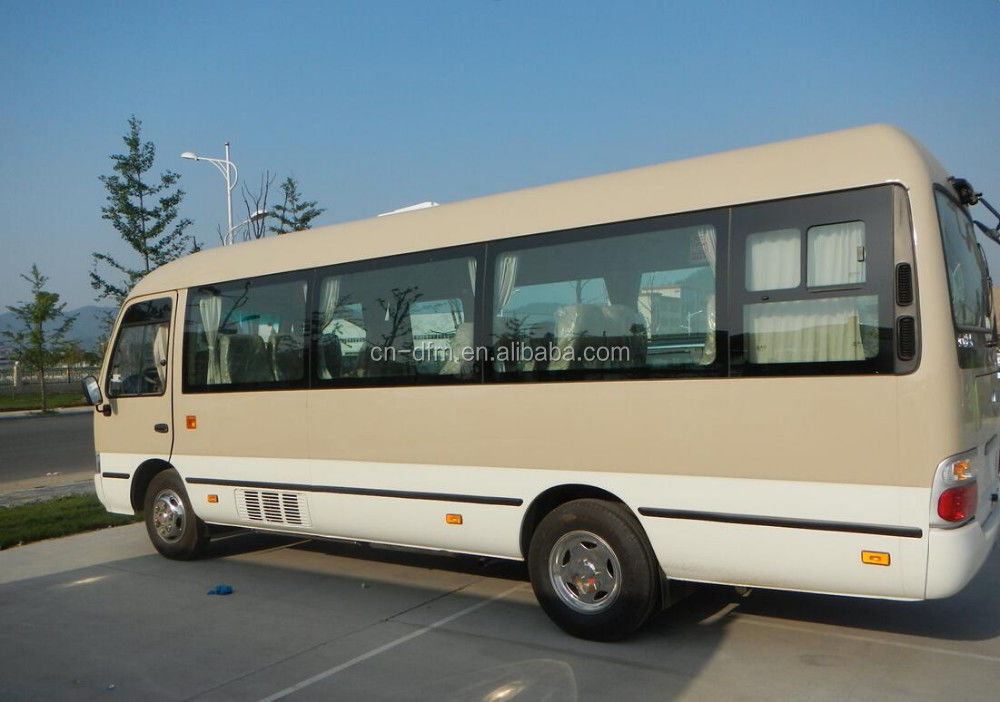 30 sièges Toyota Coaster Bus d'occasion en bon état et pneu 7005*2040*2785 9.00R20