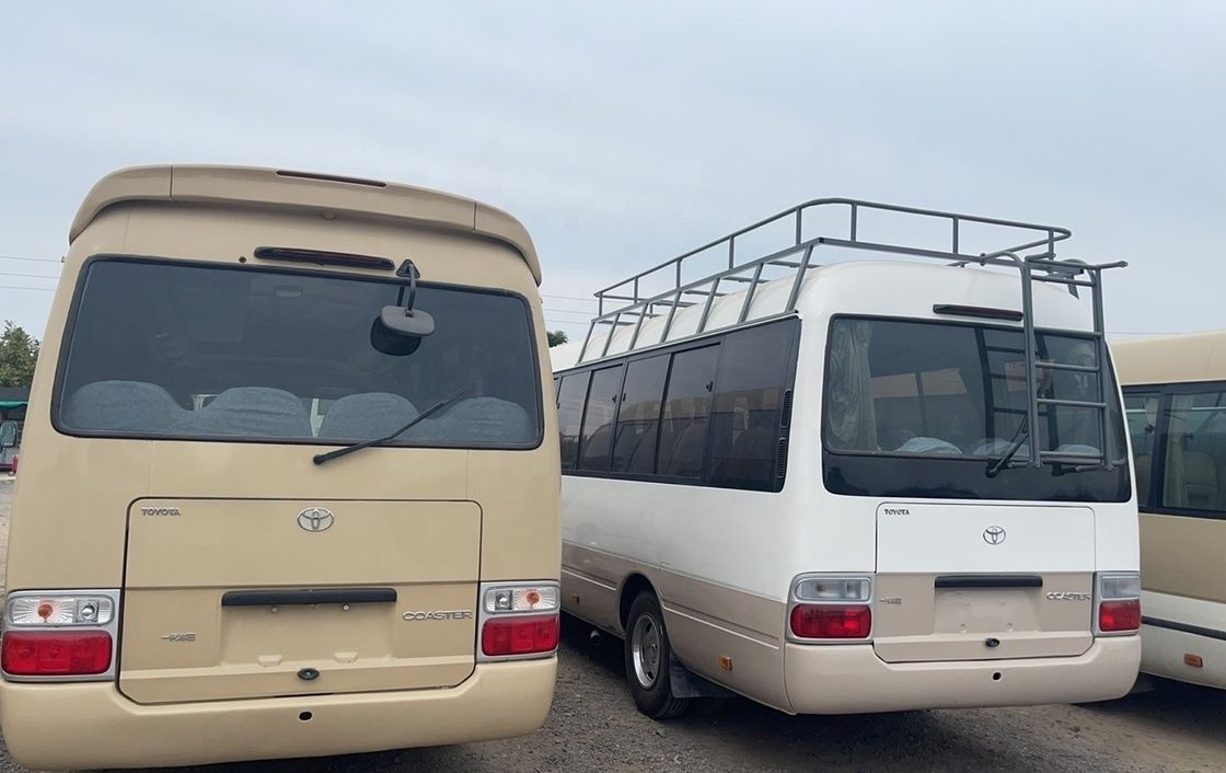 En bon état 30 sièges Toyo ta Coaster Bus utilisé pour la transmission manuel de type