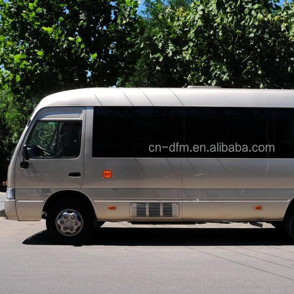 16-22 sièges Dongfeng LHD Coaster Minibus avec compartiment à bagages arrière Volume de 0,25 m3