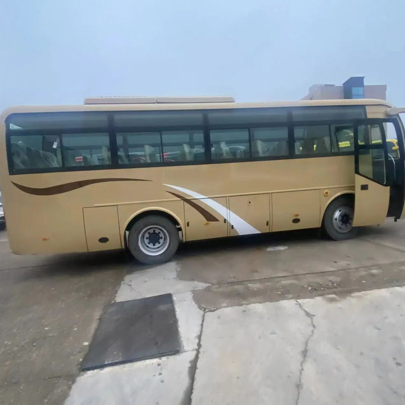 7m 35 sièges Moteur avant Autocar d'occasion Volant gauche 8.4L