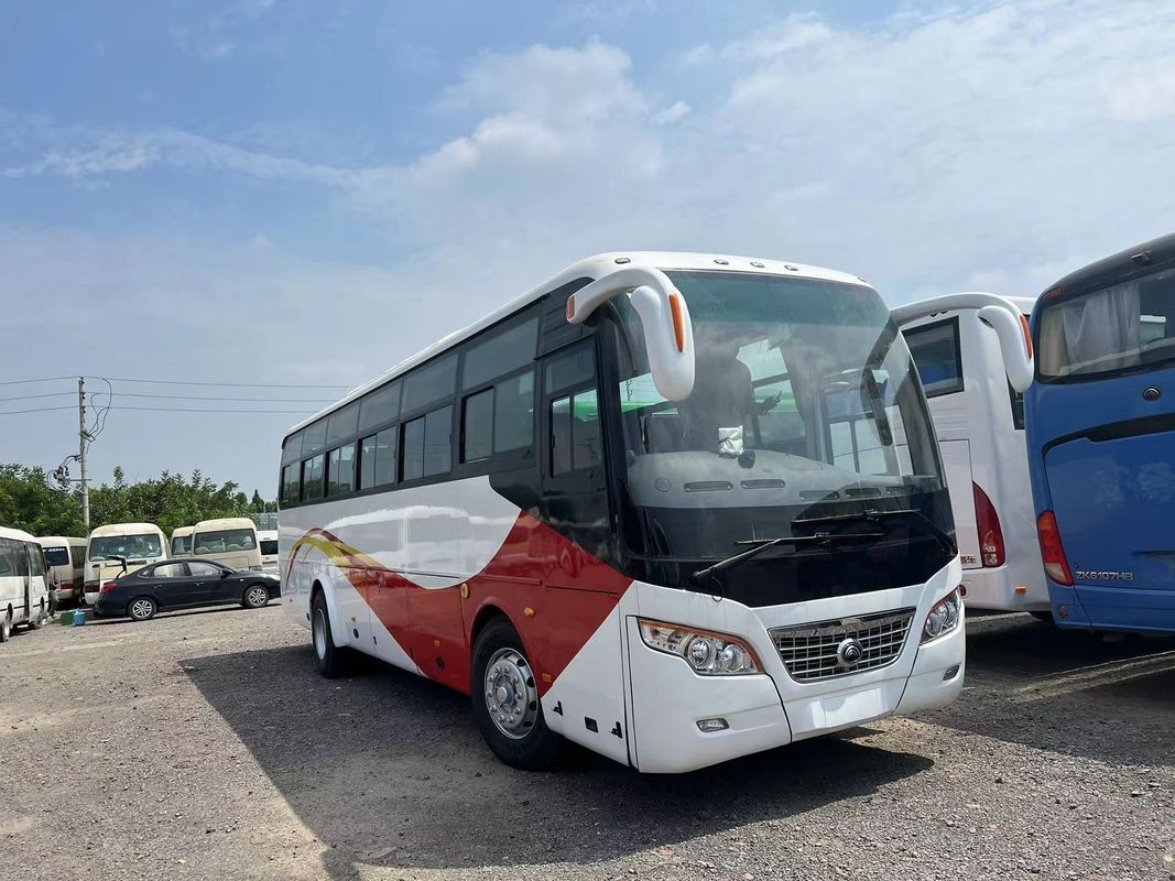 57 sièges Yu Tong Autobus d'occasion RHD en Ouganda Idéal pour les longs trajets et les voyages de luxe