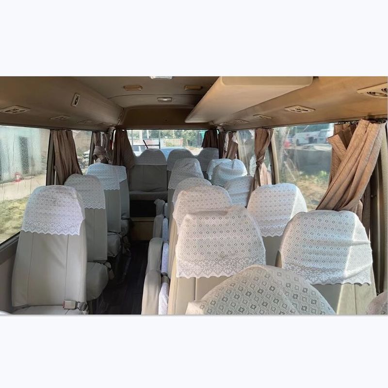 30 sièges TOYOTA Coaster Bus avec 4 cylindres en ligne moteur à et en excellent état