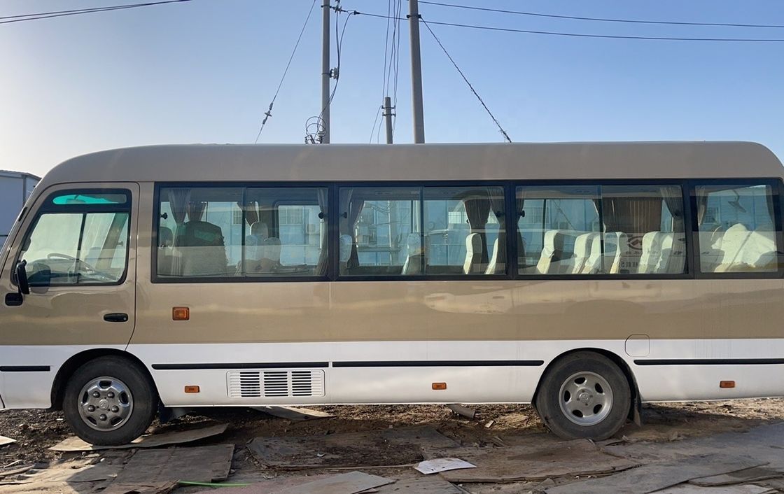 Toyota Coaster petit bus de 30 places avec climatisation pour le marché africain