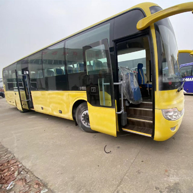 Autobus touristique de luxe de 70 places à la manette gauche avec émission Euro 3 et caractéristiques optionnelles