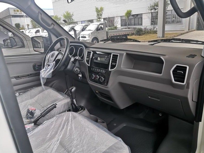 28 sièges Toyo ta Coaster Bus de passagers pour les besoins du client Excellente conception