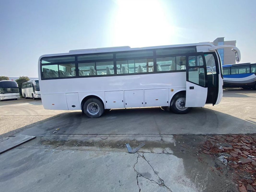 Autobus à moteur diesel avec type de carburant Diesel et vitesse maximale 111 130 km/h