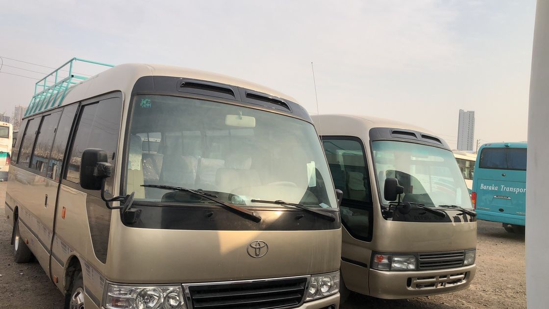 Autobus diesel Toyo ta Coaster à prix abordable avec norme d'émission Euro 3 et en bon état