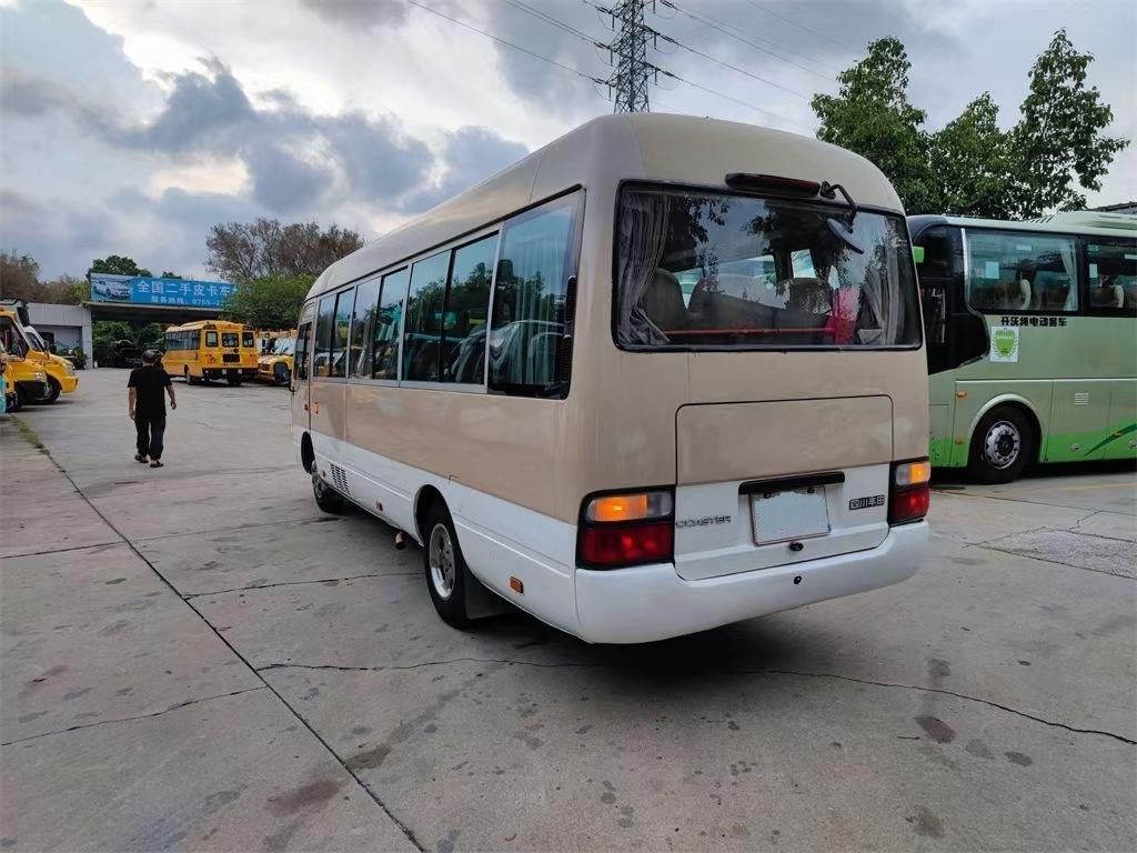 Moteur 15B-FT 29 sièges Toyota Coaster Bus avec de bonnes performances et transmission manuelle