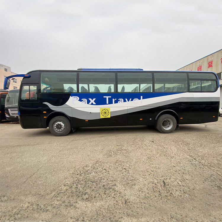 Autobus de luxe de 57 places pour le transport de gros véhicules