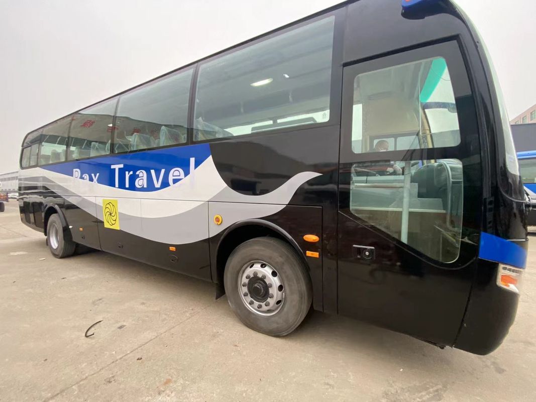 Autobus de luxe de 57 places pour le transport de gros véhicules