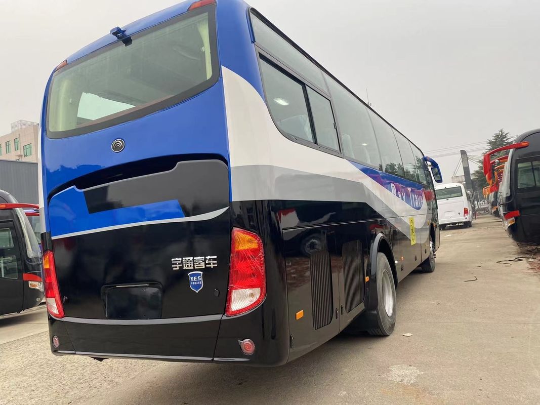 Autobus de luxe de 57 places pour le transport de gros véhicules