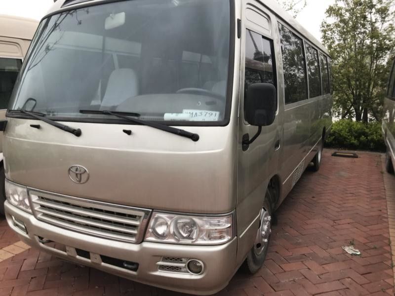 Vitesse maximale 120 Km/h Bus de passagers japonais 2019 Année 19-30 sièges Diesel Used Coaster Bus