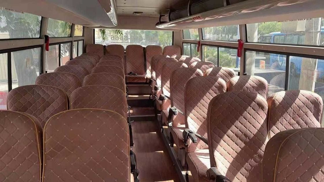 Autobus Toyota en bon état et à essence/essence avec couple maximal de 340 Nm/rpm