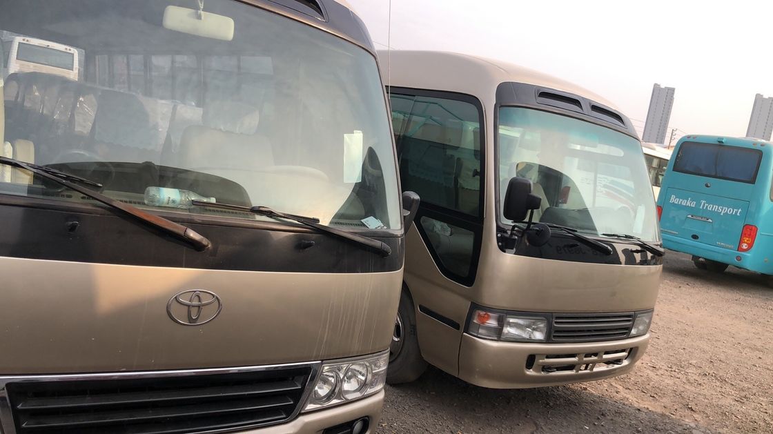 30 sièges Coaster bus avec transmission manuelle et G.V.W. Kg de 5900 à prix abordable