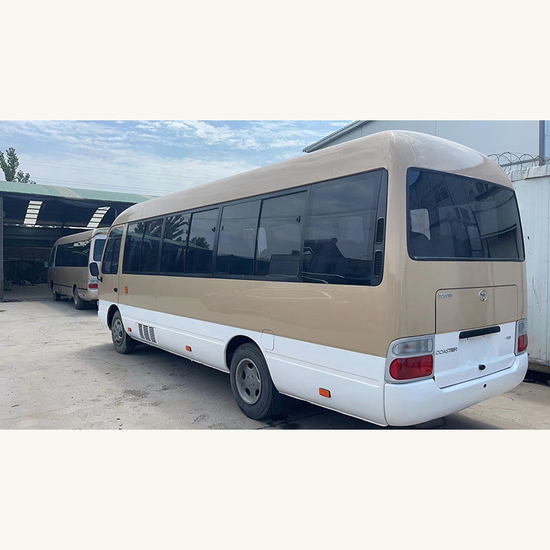 107kw de carburant diesel de type 29 sièges Toyota Coaster Bus utilisé pour les besoins