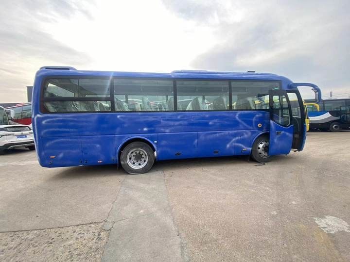 35 sièges Autobus à gauche moteur diesel moteur Yuchai 8995*2490*3490mm