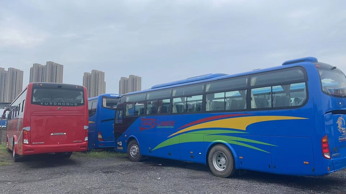 Autobus d'occasion à carburant diesel avec 60 places RHD conduite à droite et en bon état