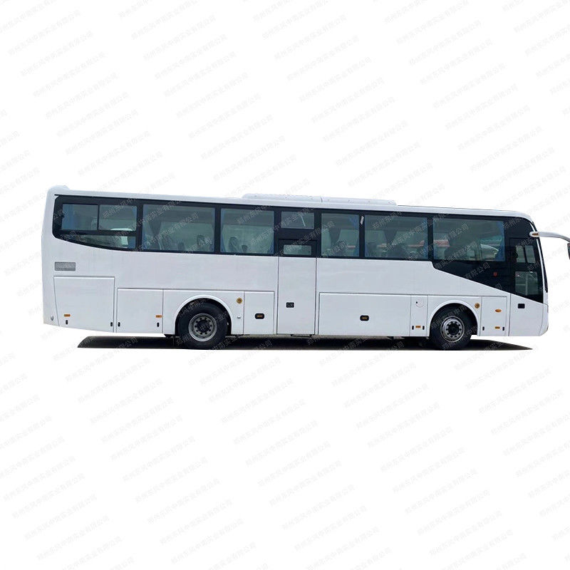 Autobus d'occasion Youtong rénové Autobus de coach de 55 places avec le dispositif d'entraînement des toilettes internes Type LHD
