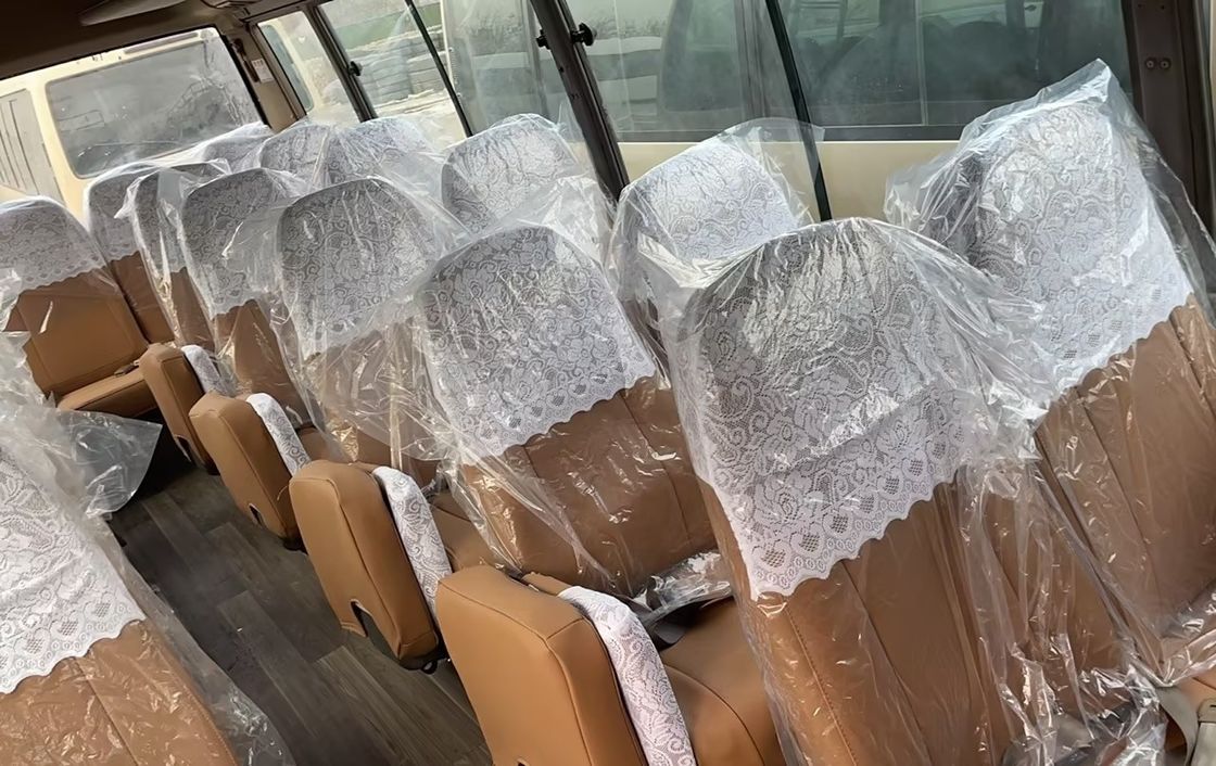 En bon état 30 sièges Autobus à roues de montagne d'occasion avec transmission manuelle de type diesel