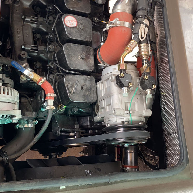 RHD Toyota 30 sièges Coaster Bus avec type de carburant diesel et capacité du moteur 4 6L