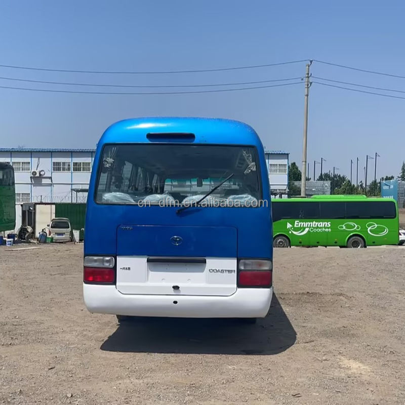 16-30 sièges Toyota Coaster Bus d'occasion avec norme d'émission Euro 3 en bon état