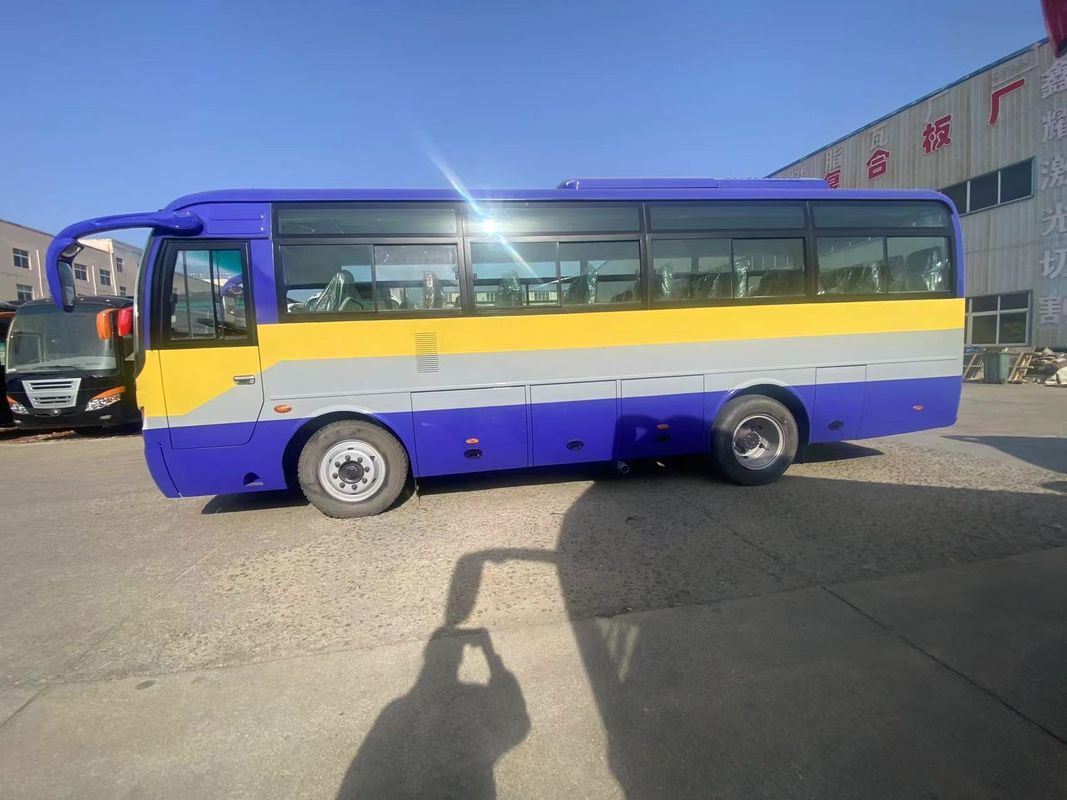 Autobus d'occasion de 45 places avec une capacité de moteur de 6 à 8 litres et du carburant diesel à prix abordable
