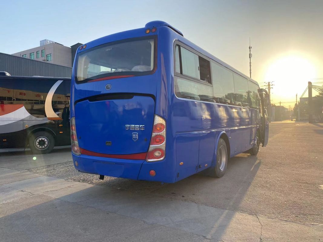 Vente d'autobus d'occasion de 45 places Autobus de coach de 40 places à gauche et suspension à ressort à feuilles