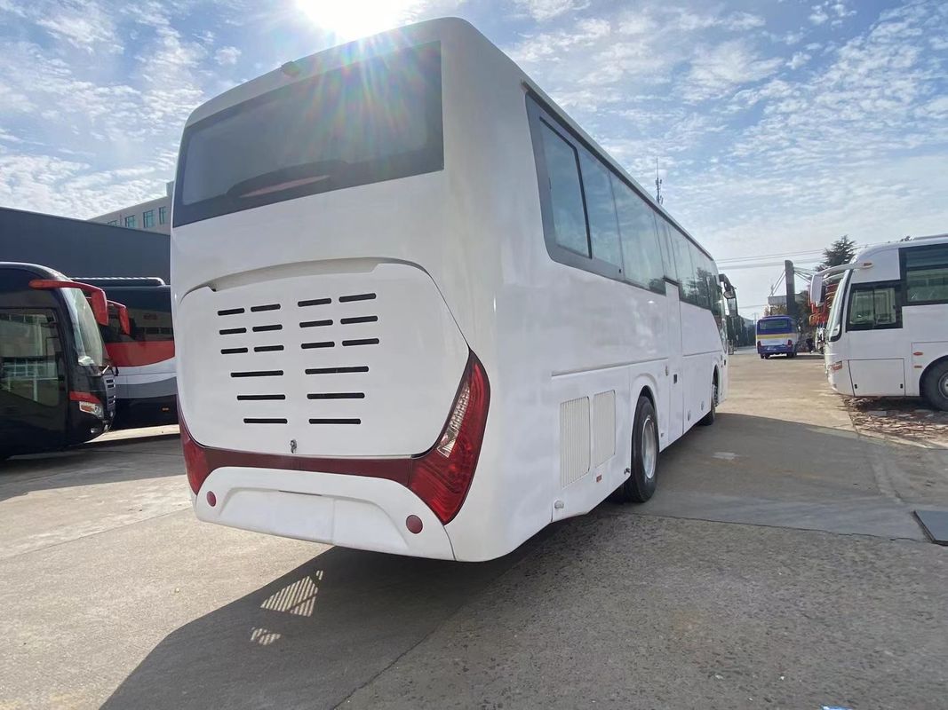 Type de boîte de vitesses manuelle Autobus Youtong utilisé avec conduite à gauche et direction assistée