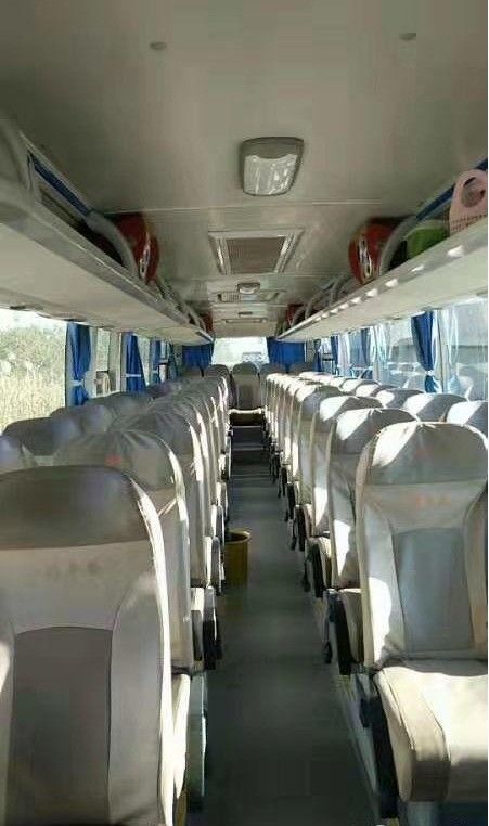 Autobus de passagers diesel 55 places à traction gauche avec 53 1 1 places et vitesse maximale 91-110 km/h