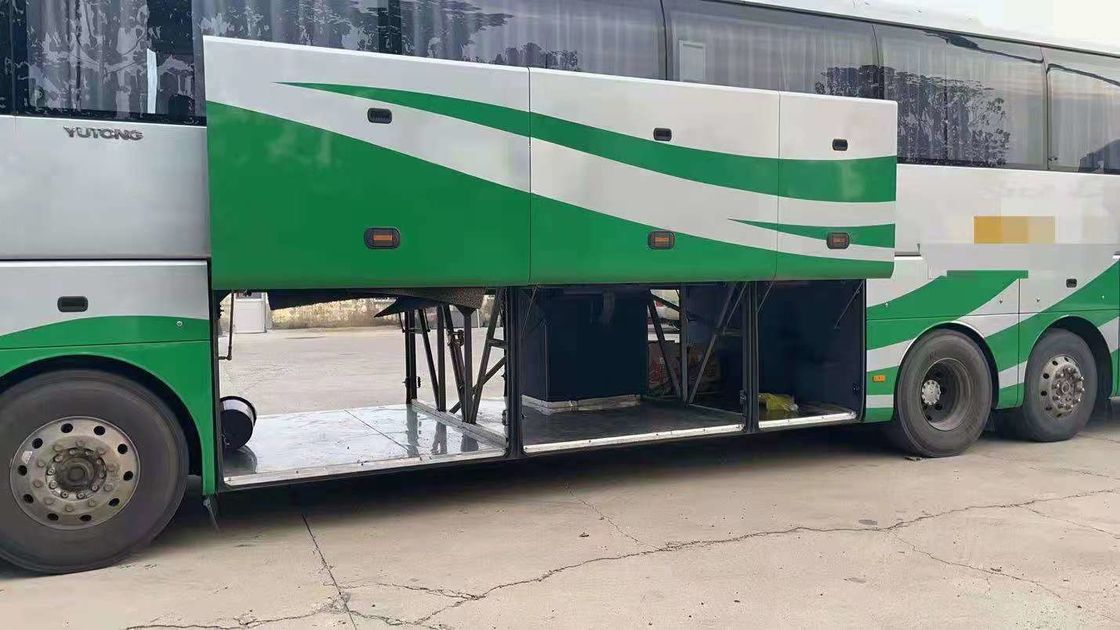 Autobus à chauffeur LHD de 65 à 67 places avec type de carburant diesel et vitesse maximale de 100 km/h