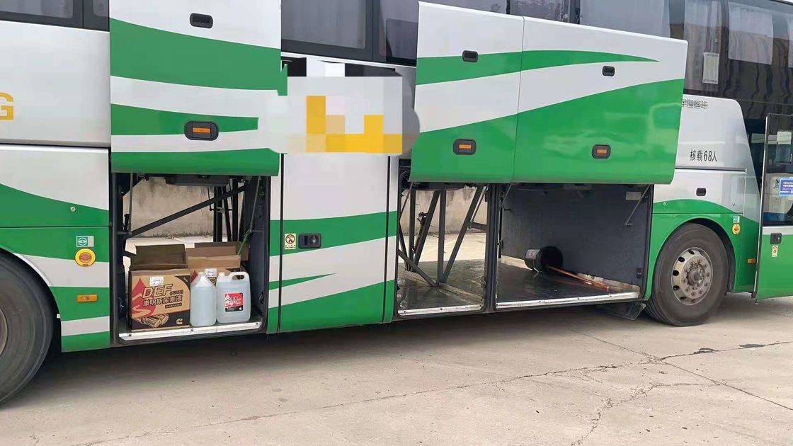 Autobus à chauffeur LHD de 65 à 67 places avec type de carburant diesel et vitesse maximale de 100 km/h