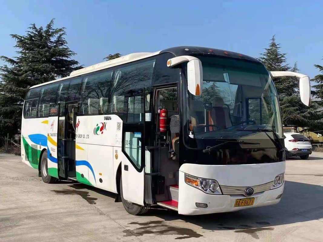 Autobus de voyageurs personnalisé d'occasion de 47 places Autobus LHD avec moteur diesel de capacité 8L