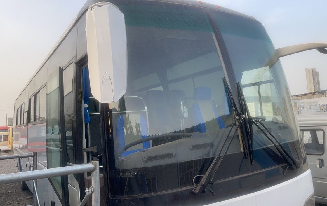 Autobus d'occasion LHD de 65 à 67 places avec boîte de vitesses manuelle et norme d'émission Euro 4