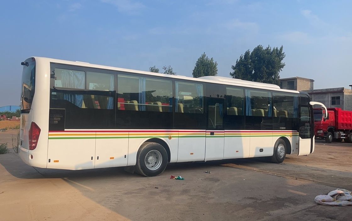 Youtong bus d'occasion 60 places coach bus avec moteur diesel et pneus 11R22.5 en bon état