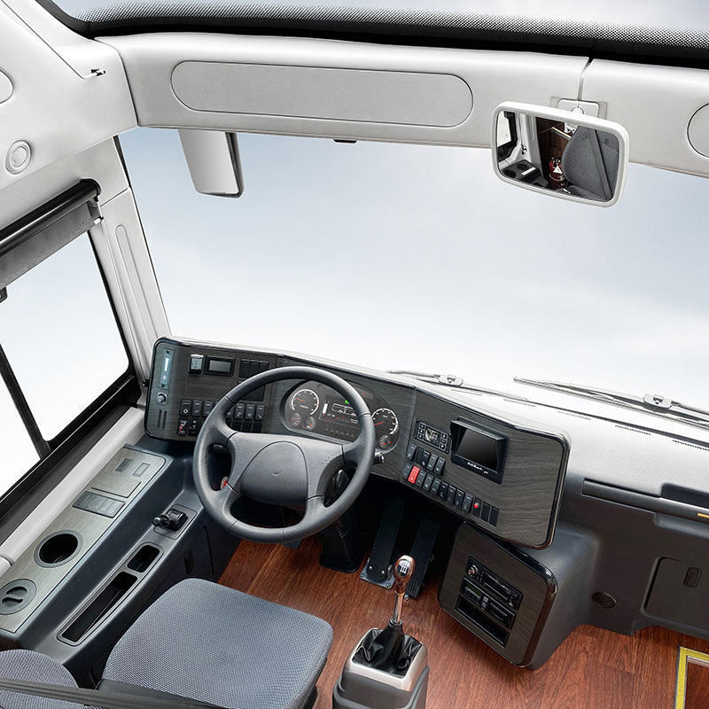 Arbre arrière 13T / frein à tambour Luxury 50 60 sièges Autobus de tourisme avec empattement 6080 mm