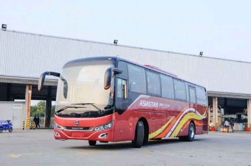 Conception 72 places Diesel LHD Coach Bus Bus public style pour les bus de ville Luxe des autocars