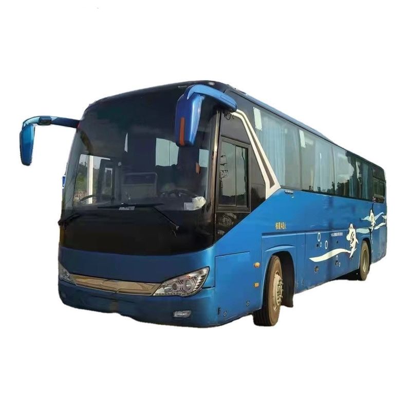 3800 mm Base routière Diesel Type carburant Dongfeng 36 sièges hors route Bus de luxe