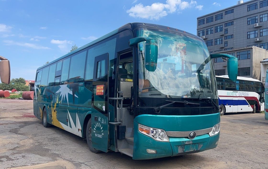 Autobus d'occasion de 45 à 65 places avec capacité de moteur de 4 à 6 litres et type de carburant diesel