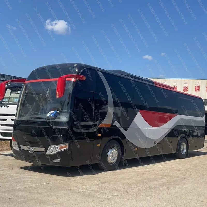 55 sièges Autobus d'occasion Autobus de luxe Autobus tour Autobus en Afrique Marché Norme d'émission Euro 3