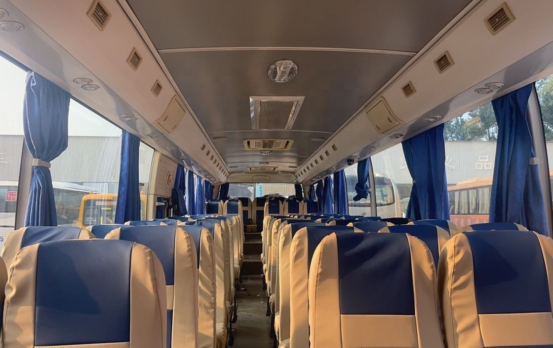 s moteur diesel 10990*2500*3670mm Autobus d'occasion avec émission Euro 3 et 49 sièges