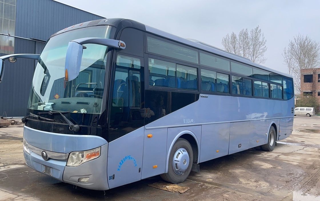 Afracia a utilisé des bus de 65 places avec un faible kilométrage et du carburant diesel