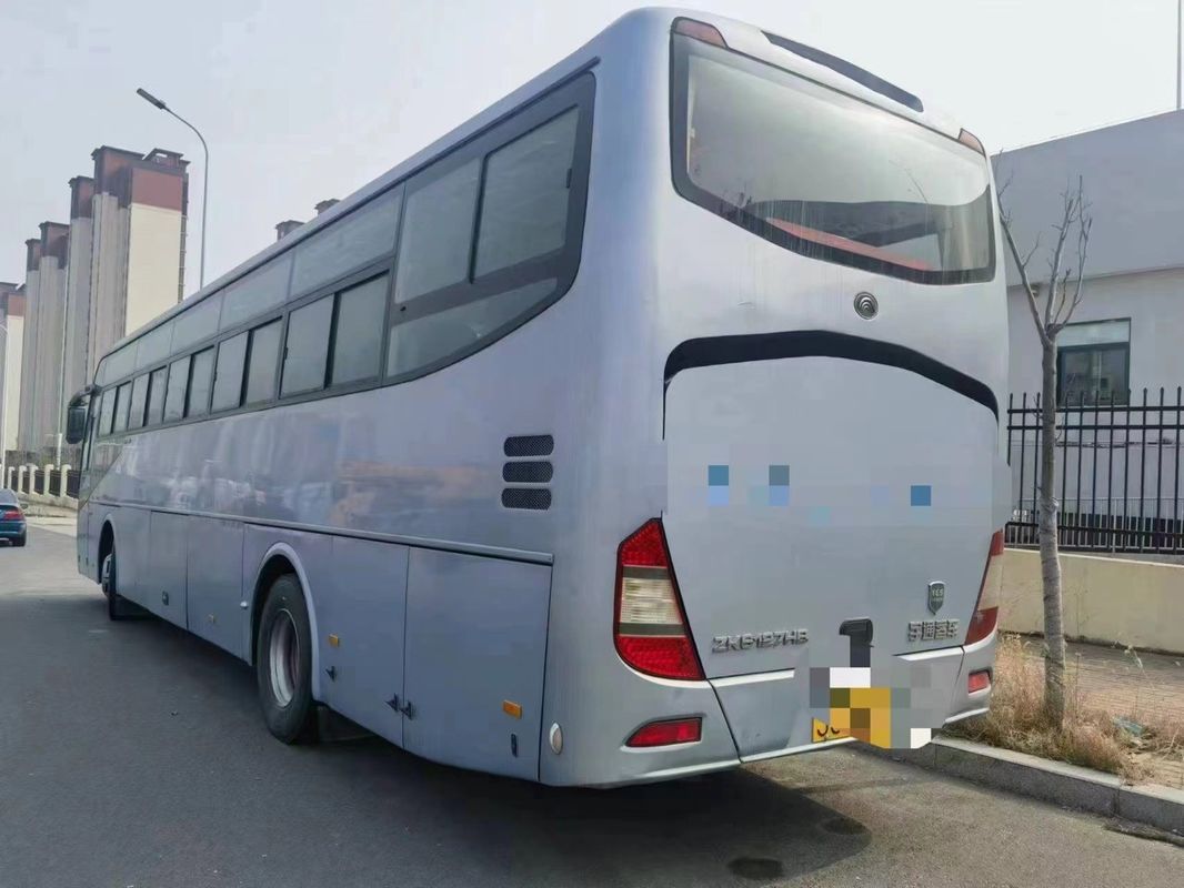 Afracia a utilisé des bus de 65 places avec un faible kilométrage et du carburant diesel