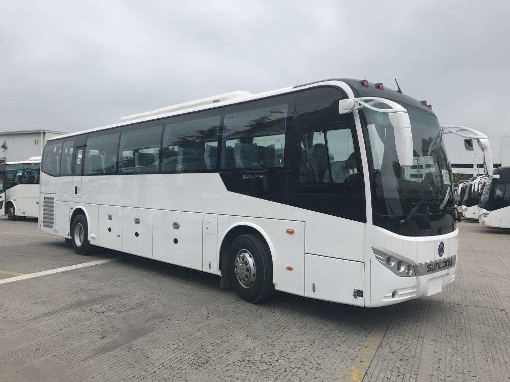 12000*2550*3830mm Euro 3 Direction à droite Autocar Bus Luxe Autocars Autos d'occasion Conception de bus