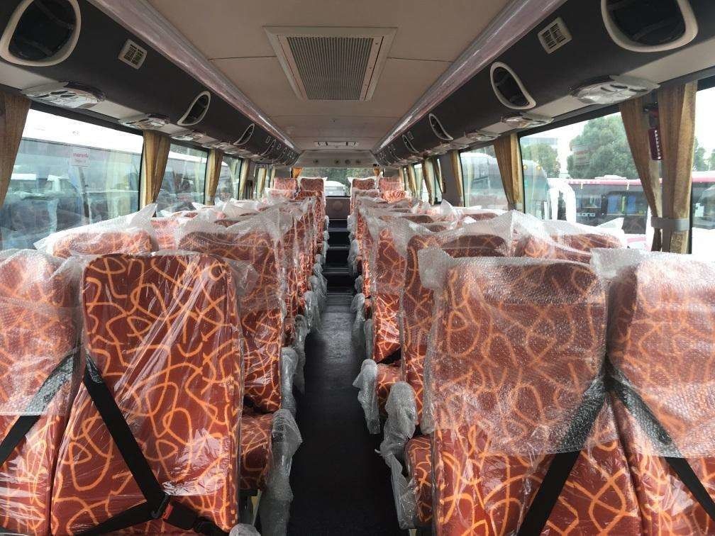 12000*2550*3830mm Euro 3 Direction à droite Autocar Bus Luxe Autocars Autos d'occasion Conception de bus