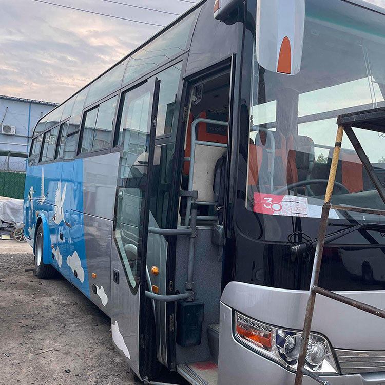 Deisel Fuel 47 sièges 52 sièges Autobus de luxe Youtong Autobus avec toilette à l'intérieur