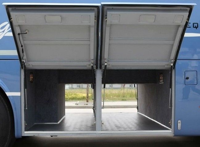 Autobus d'occasion de 12 m diesel avec 60 places et norme d'émission Euro 3 en bon état