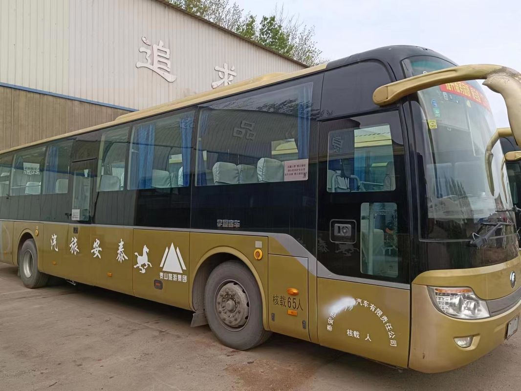 Autobus de tourisme urbain de 65 places LHD d'occasion Autobus de tourisme d'occasion avec couple nominal 270/2200