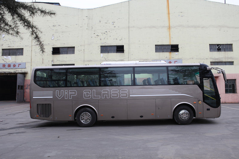 Autobus d'occasion LHD de 45 à 50 places à prix abordable avec boîte de vitesses S6-100 et longueur 10490 mm