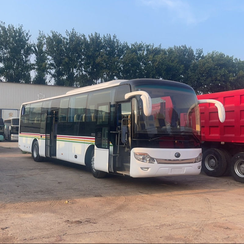 Autobus de tourisme d'occasion LHD 54 places Autobus de tourisme urbain d'occasion avec boîte de vitesses manuelle